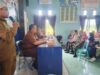 Dukung Kesehatan Masyarakat, Bhabinkamtibmas Hadiri Tracing TBC Terintegrasi dan Cek Kesehatan Gratis di Desa Moteng