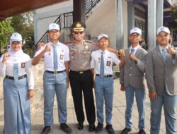 Upacara Berbeda di SMAN 4 Praya, Kapolresta Loteng Beri Semangat dan Edukasi Pelajar